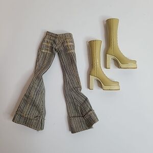 Bratz Doll Style It Dana Beige Tan Boots Feet Shoes & Pants